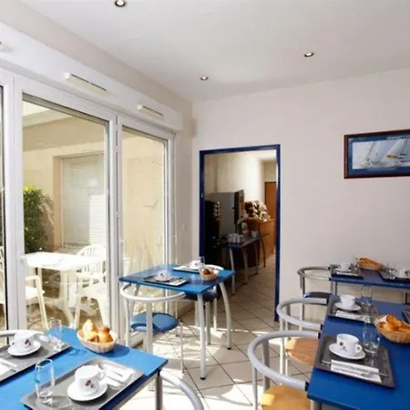 Appart'city Classic Part Dieu Garibaldi Aparthotel 2*