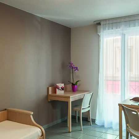 Appart'city Classic Part Dieu Garibaldi Hotel apartamentowy 2*